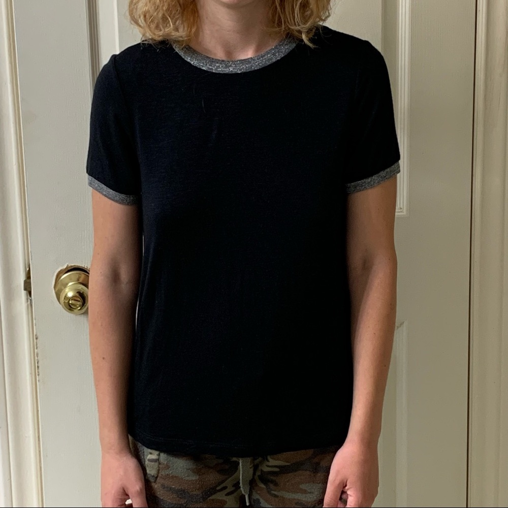 🌷3 for $25🌷Jasmine & Juliana, US XS, Black & Silver Trim Short Sleeve Top
